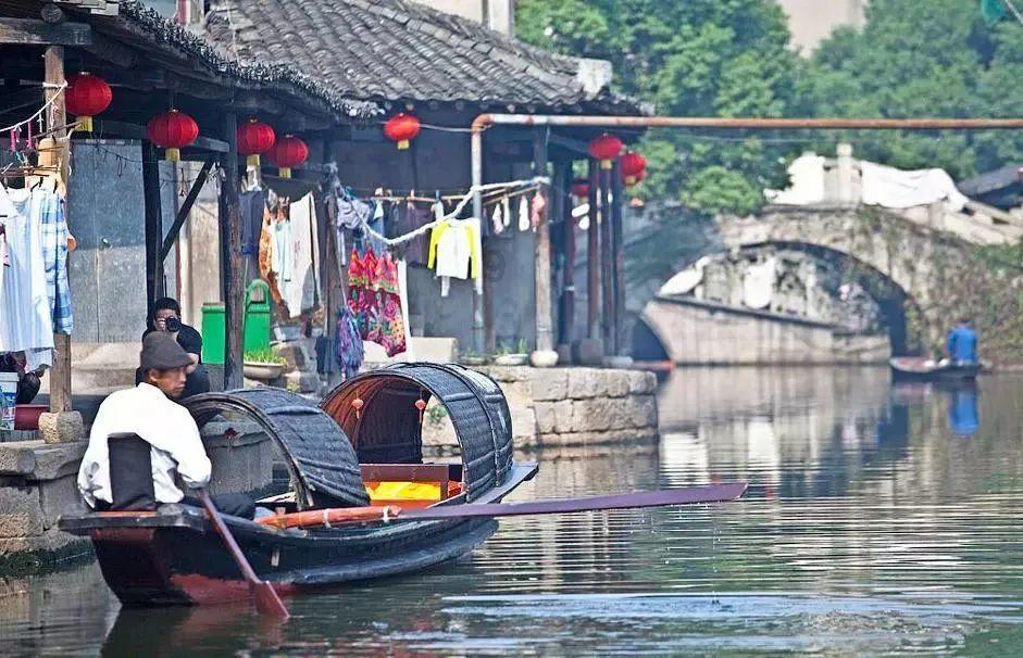 这个是电脑优盘吗？不是的话，是什么？游戏画面